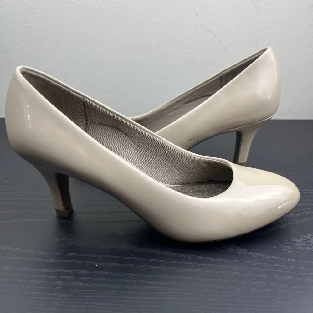 LifeStride Parigi‎ Taupe Nude Pumps Size 5 Faux Patent Leather Heels